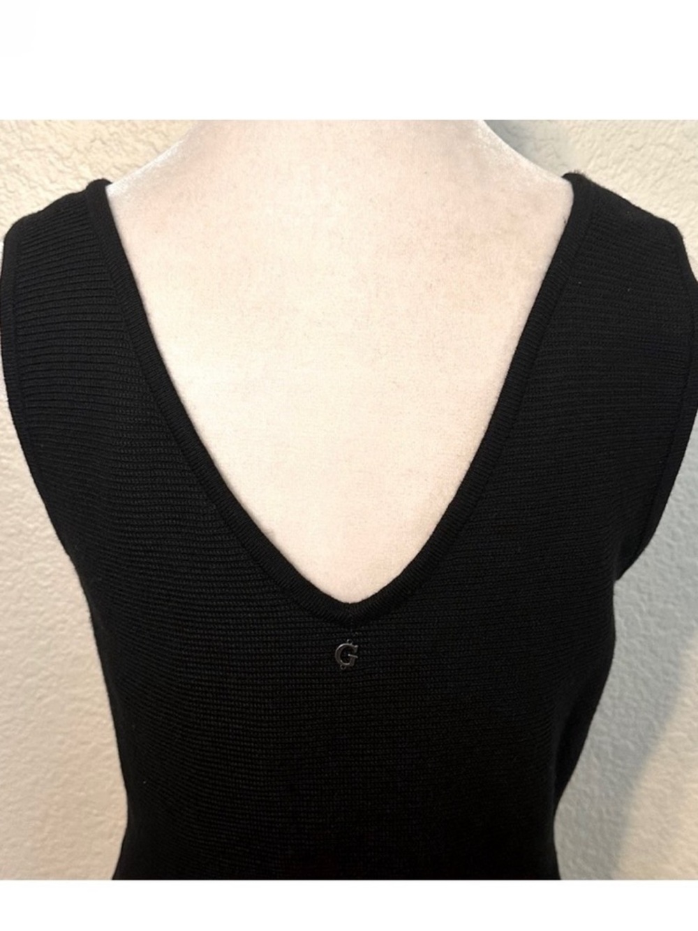 GUESS Black Knit V Neck Ruffle Hem Midi Dress Sleeveless NWT - Picture 5 of 6